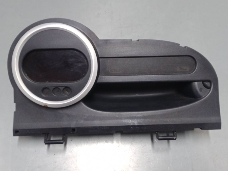 Recambio de cuadro instrumentos para renault twingo ii (cn0_) 1.5 dci 75 referencia OEM IAM 8201127953  