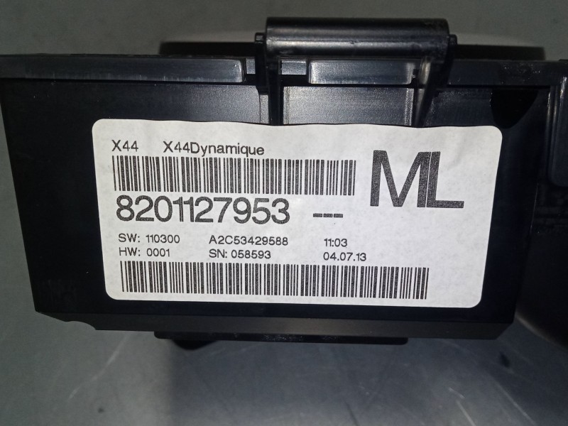 Recambio de cuadro instrumentos para renault twingo ii (cn0_) 1.5 dci 75 referencia OEM IAM 8201127953  