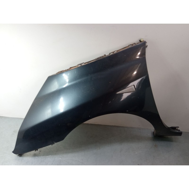 Recambio de aleta delantera izquierda para renault espace iv (jk0/1_) 2.0 (jk0a, jk1d, jk0n) referencia OEM IAM   