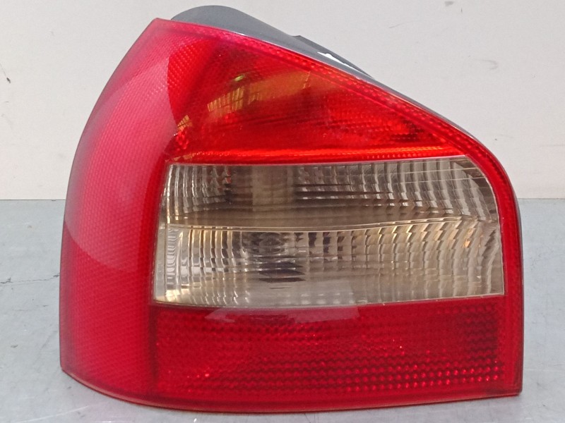 Recambio de piloto trasero izquierdo para audi a3 (8l1) 1.9 tdi referencia OEM IAM 8l0945095b  