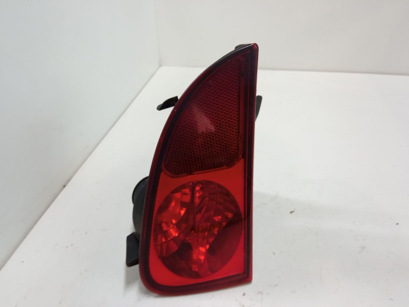 Recambio de faro antiniebla trasero izquierdo para renault espace iv (jk0/1_) 2.0 (jk0a, jk1d, jk0n) referencia OEM IAM   