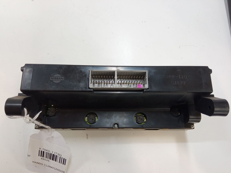 Recambio de mando climatizador para nissan x-trail i (t30) 2.2 di 4x4 referencia OEM IAM 275008H801  