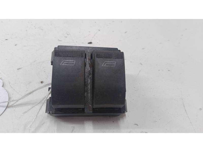 MANDO ELEVALUNAS DELANTERO IZQUIERDO 8L0959851 