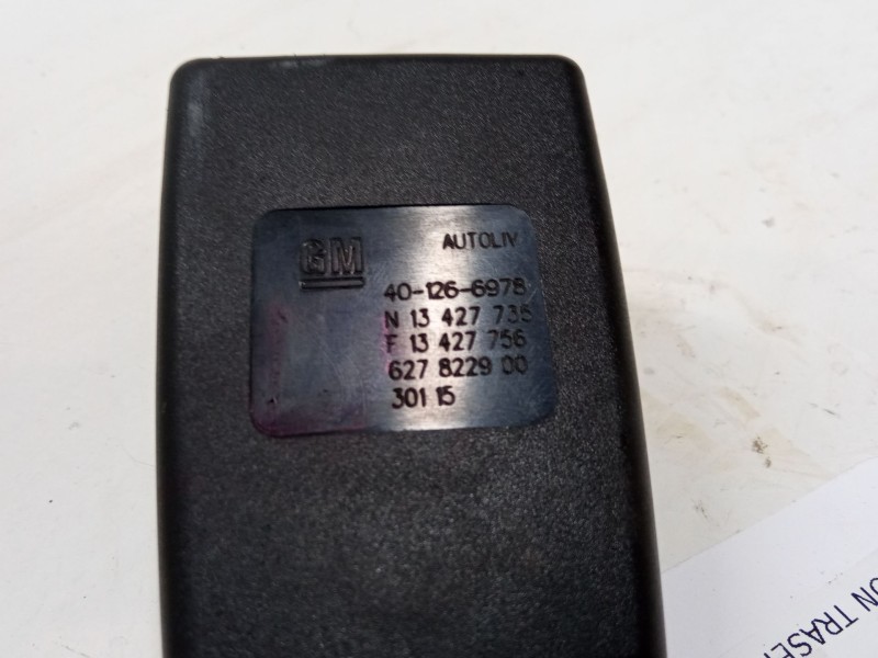 Recambio de anclaje cinturon trasero derecho para opel corsa e (x15) 1.3 cdti (08, 68) referencia OEM IAM    Recambio de anclaje cinturon trasero derecho para opel corsa e (x15) 1.3 cdti (08, 68) referencia OEM IAM