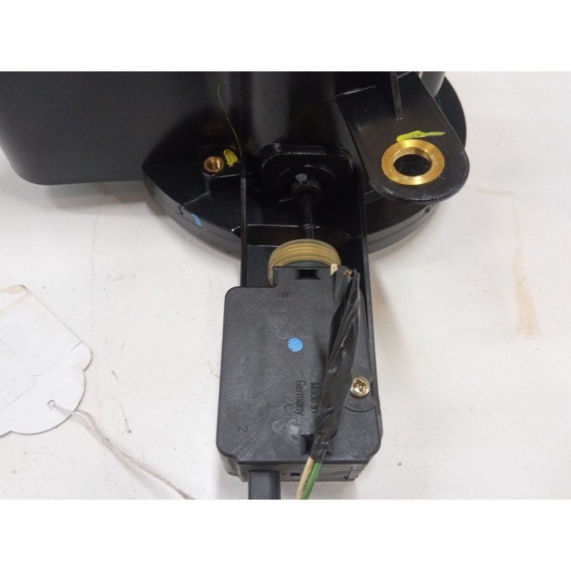 Recambio de tapa exterior combustible para mercedes-benz clase m (w163) ml 55 amg (163.174) referencia OEM IAM A1635840621  