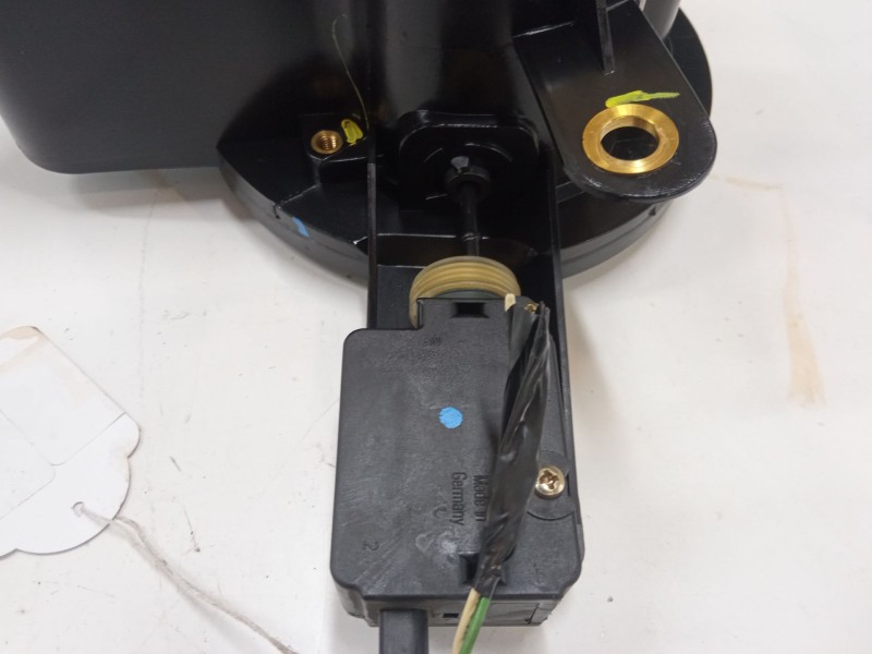 Recambio de tapa exterior combustible para mercedes-benz clase m (w163) ml 55 amg (163.174) referencia OEM IAM A1635840621  