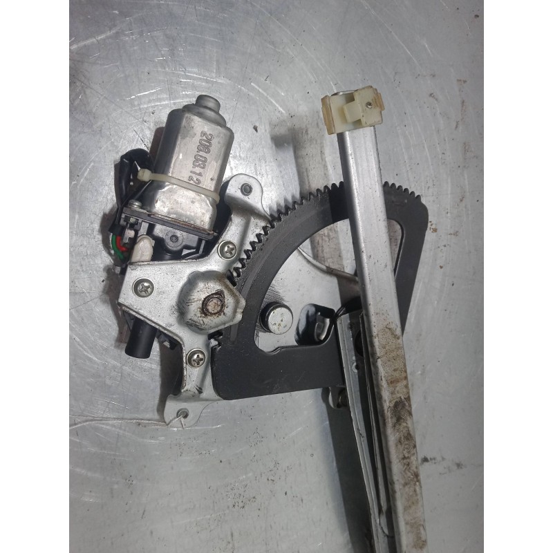 Recambio de elevalunas electrico delantero izquierdo para chevrolet aveo / kalos sedán (t250, t255) 1.4 referencia OEM IAM 96652