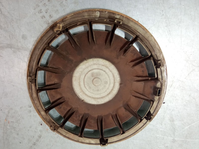 Recambio de tapacubos para bmw 3 (e30) 318 i referencia OEM IAM R14  