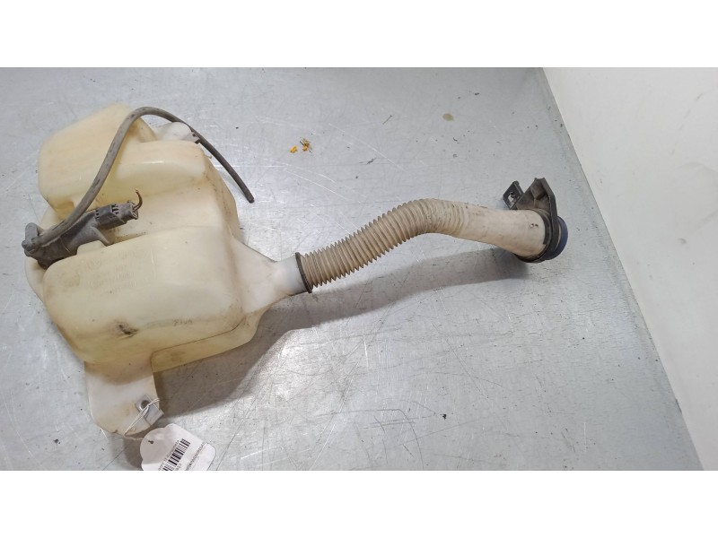 Recambio de deposito limpiaparabrisas para citroën jumpy ii furgoneta 1.6 hdi 90 16v referencia OEM IAM 1400712580  78662B029 Recambio de deposito limpiaparabrisas para citroën jumpy ii furgoneta 1.6 hdi 90 16v referencia OEM IAM 1400712580  78662B029