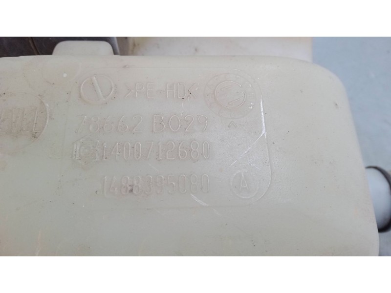 Recambio de deposito limpiaparabrisas para citroën jumpy ii furgoneta 1.6 hdi 90 16v referencia OEM IAM 1400712580  78662B029 Recambio de deposito limpiaparabrisas para citroën jumpy ii furgoneta 1.6 hdi 90 16v referencia OEM IAM 1400712580  78662B029