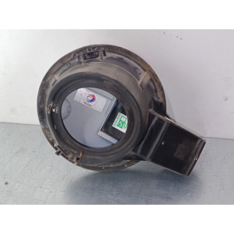 Recambio de tapa exterior combustible para peugeot 208 i (ca_, cc_) 1.2 vti 82 referencia OEM IAM   