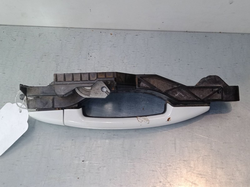 Recambio de maneta exterior puerta delantera izquierda para peugeot 208 i (ca_, cc_) 1.2 vti 82 referencia OEM IAM   