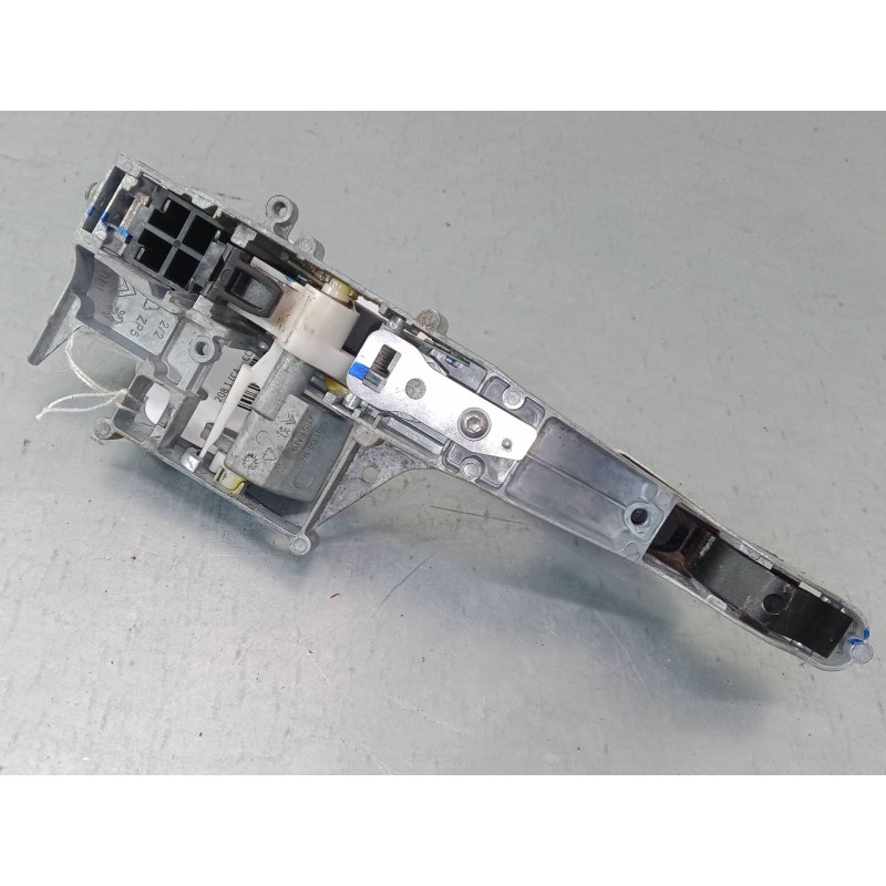 Recambio de maneta exterior puerta trasera derecha para peugeot 208 i (ca_, cc_) 1.2 vti 82 referencia OEM IAM   