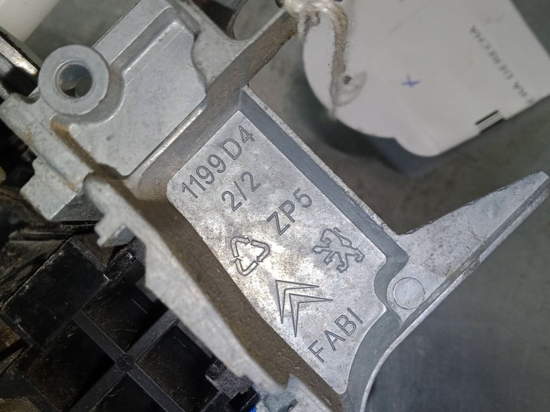 Recambio de maneta exterior puerta trasera derecha para peugeot 208 i (ca_, cc_) 1.2 vti 82 referencia OEM IAM   