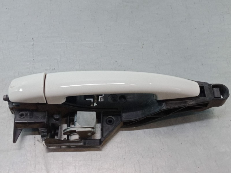 Recambio de maneta exterior puerta trasera izquierda para peugeot 208 i (ca_, cc_) 1.2 vti 82 referencia OEM IAM   