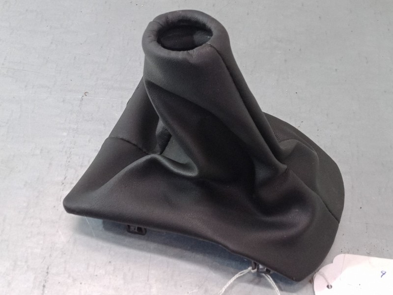 Recambio de funda palanca cambio para peugeot 208 i (ca_, cc_) 1.2 vti 82 referencia OEM IAM   