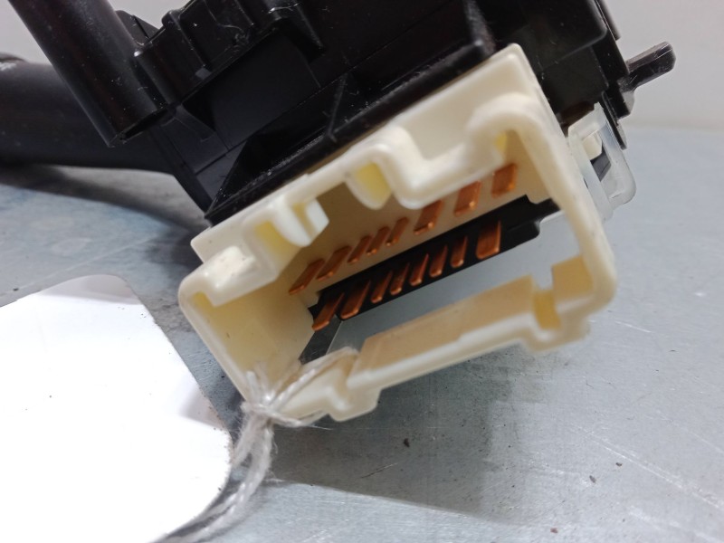 Recambio de mando de intermitencia para toyota avensis (_t25_) 2.4 (azt251_) referencia OEM IAM 173650  