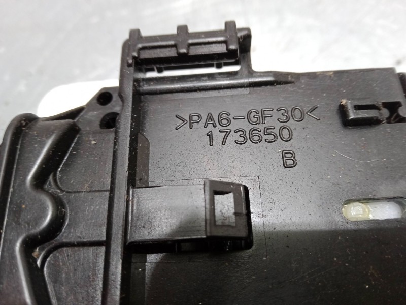 Recambio de mando de intermitencia para toyota avensis (_t25_) 2.4 (azt251_) referencia OEM IAM 173650  