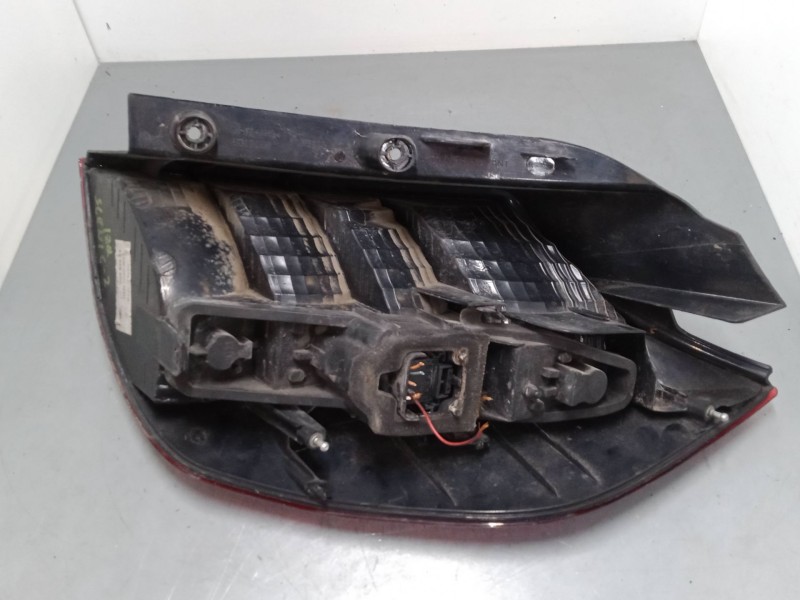 Recambio de piloto trasero izquierdo para renault scénic ii (jm0/1_) 1.5 dci (jm02, jm13) referencia OEM IAM   