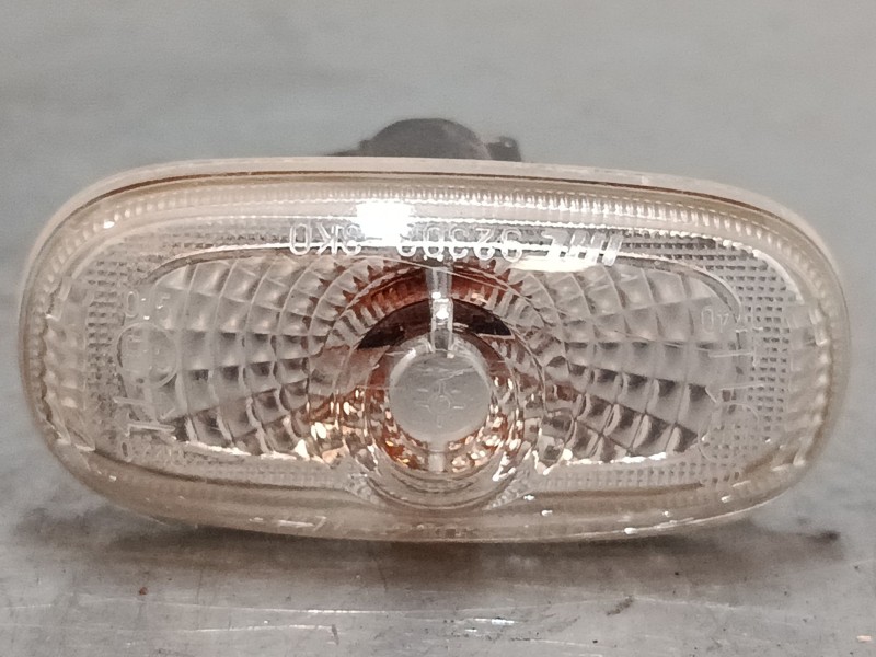 Recambio de intermitente lateral izquierdo para kia magentis ii (mg) 2.0 referencia OEM IAM   