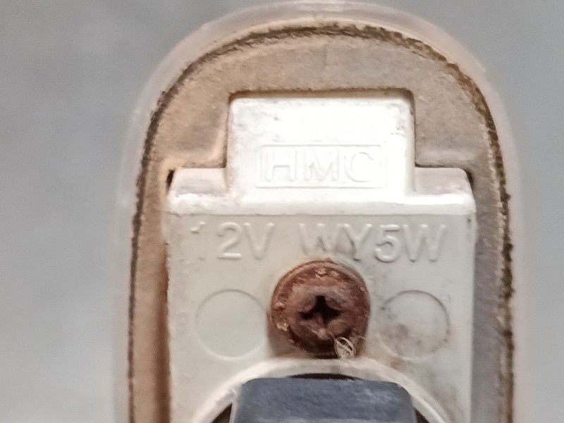 Recambio de intermitente lateral izquierdo para kia magentis ii (mg) 2.0 referencia OEM IAM   