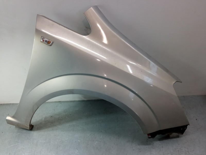 Recambio de aleta delantera derecha para opel zafira / zafira family b (a05) 1.6 (m75) referencia OEM IAM   
