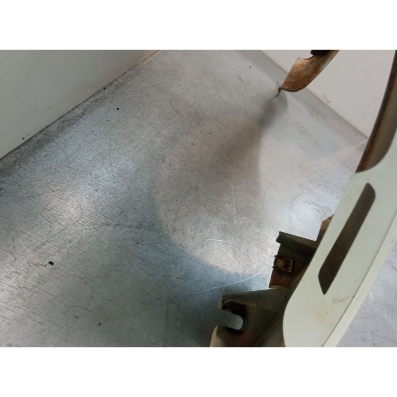 Recambio de aleta delantera izquierda para renault kangoo / grand kangoo ii (kw0/1_) 1.5 dci 90 (kw05, kw08, kw0g, kw11) referen Recambio de aleta delantera izquierda para renault kangoo / grand kangoo ii (kw0/1_) 1.5 dci 90 (kw05, kw08, kw0g, kw11) referen