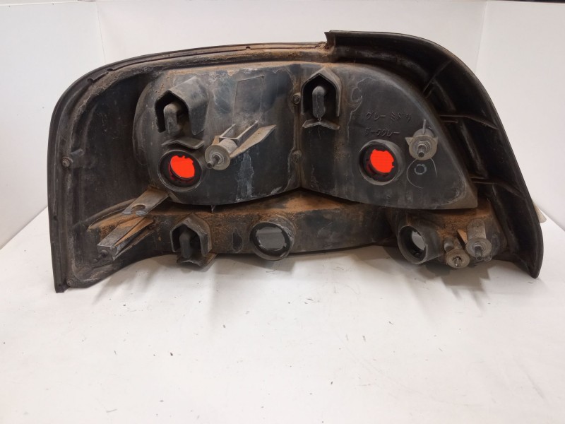 Recambio de piloto trasero derecho para mitsubishi galant viii (ea_) 2.0 (ea2a) referencia OEM IAM    Recambio de piloto trasero derecho para mitsubishi galant viii (ea_) 2.0 (ea2a) referencia OEM IAM