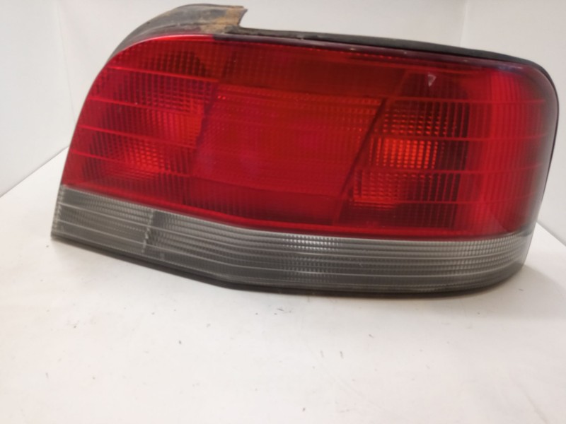 Recambio de piloto trasero derecho para mitsubishi galant viii (ea_) 2.0 (ea2a) referencia OEM IAM    Recambio de piloto trasero derecho para mitsubishi galant viii (ea_) 2.0 (ea2a) referencia OEM IAM