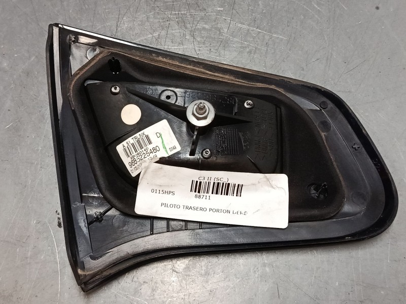 Recambio de piloto trasero porton derecho para citroën c3 ii (sc_) 1.2 vti 82 referencia OEM IAM 9685225480   Recambio de piloto trasero porton derecho para citroën c3 ii (sc_) 1.2 vti 82 referencia OEM IAM 9685225480