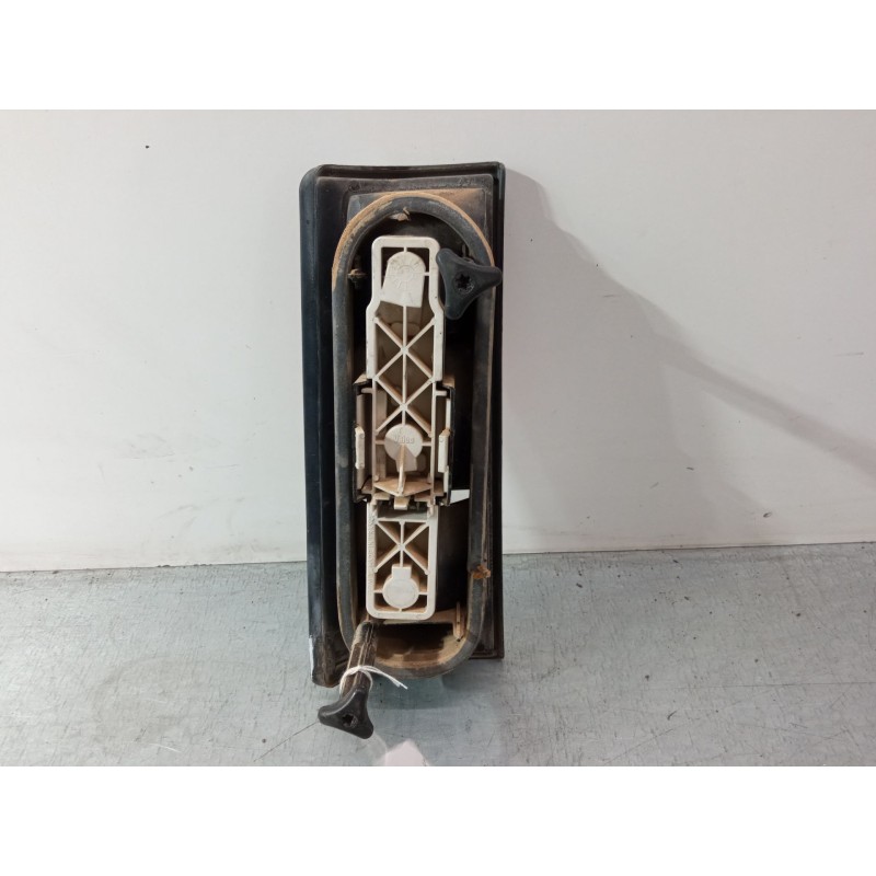 Recambio de piloto trasero izquierdo para renault express furgoneta/monovolumen (f40_, g40_) 1.6 d (f404) referencia OEM IAM    Recambio de piloto trasero izquierdo para renault express furgoneta/monovolumen (f40_, g40_) 1.6 d (f404) referencia OEM IAM