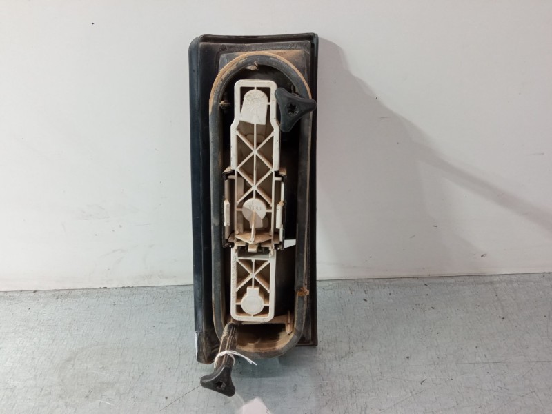 Recambio de piloto trasero izquierdo para renault express furgoneta/monovolumen (f40_, g40_) 1.6 d (f404) referencia OEM IAM    Recambio de piloto trasero izquierdo para renault express furgoneta/monovolumen (f40_, g40_) 1.6 d (f404) referencia OEM IAM