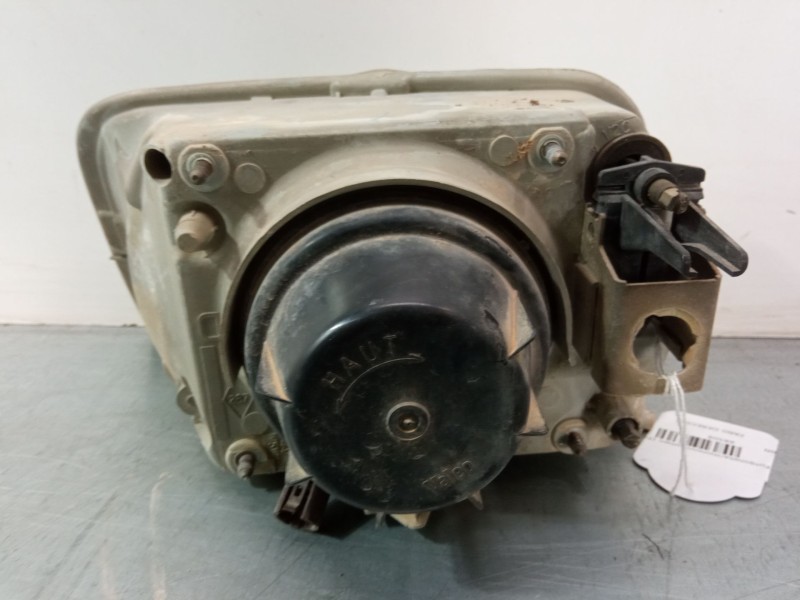 Recambio de faro derecho para renault express furgoneta/monovolumen (f40_, g40_) 1.6 d (f404) referencia OEM IAM    Recambio de faro derecho para renault express furgoneta/monovolumen (f40_, g40_) 1.6 d (f404) referencia OEM IAM