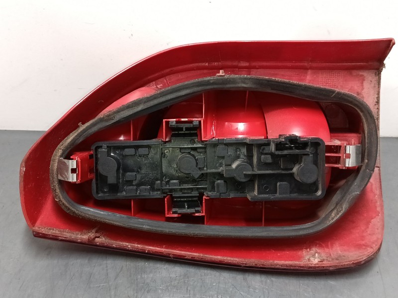 Recambio de piloto trasero derecho para citroën xsara picasso (n68) 1.6 hdi referencia OEM IAM 89398408   Recambio de piloto trasero derecho para citroën xsara picasso (n68) 1.6 hdi referencia OEM IAM 89398408