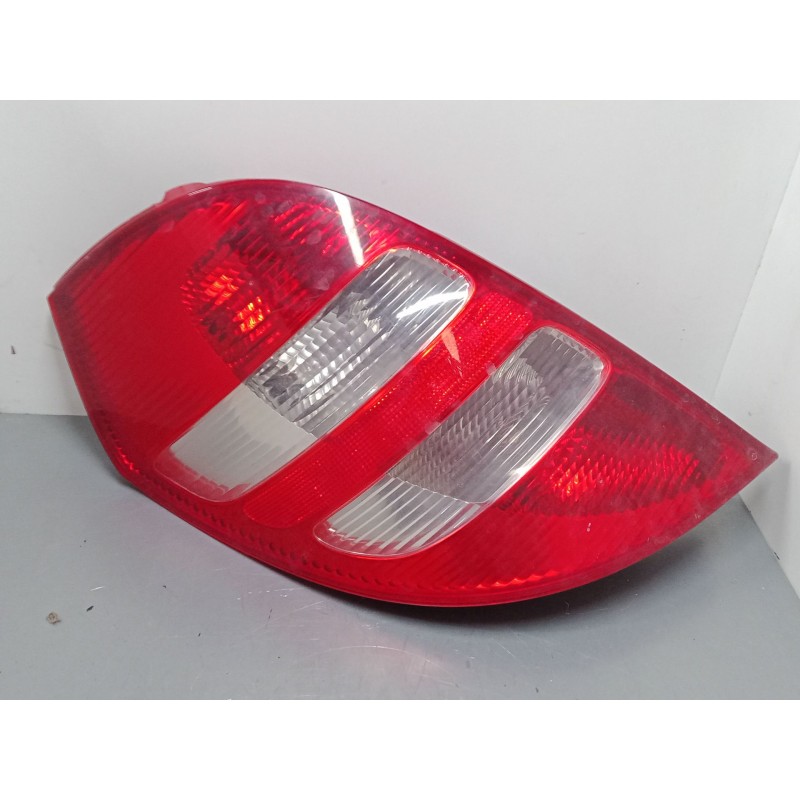 Recambio de piloto trasero izquierdo para mercedes-benz clase a (w169) a 180 cdi (169.007, 169.307) referencia OEM IAM A16982003