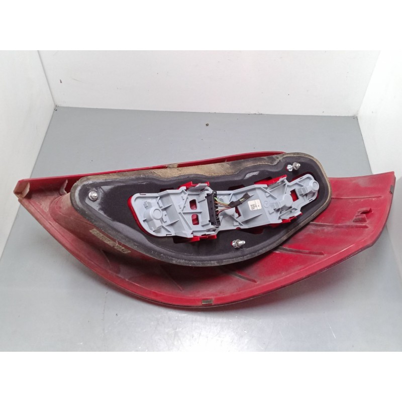 Recambio de piloto trasero izquierdo para mercedes-benz clase a (w169) a 180 cdi (169.007, 169.307) referencia OEM IAM A16982003 Recambio de piloto trasero izquierdo para mercedes-benz clase a (w169) a 180 cdi (169.007, 169.307) referencia OEM IAM A16982003