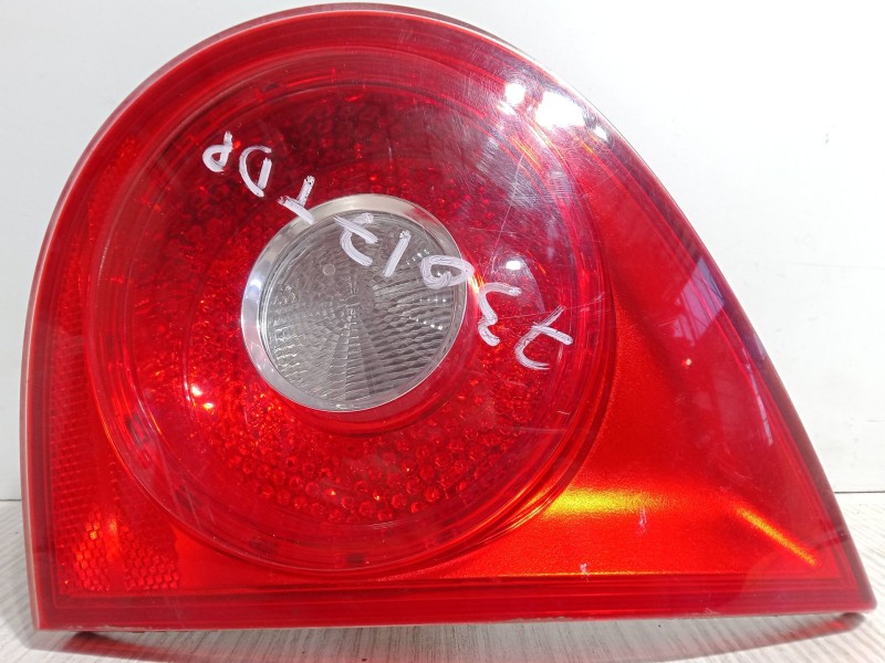 Recambio de piloto trasero porton derecho para volkswagen golf v (1k1) 1.9 tdi referencia OEM IAM 1K6945094G  