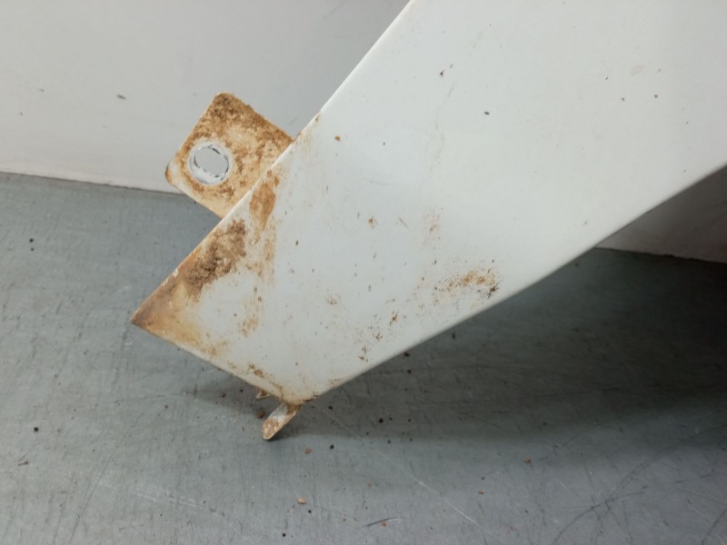 Recambio de aleta delantera derecha para fiat doblo furgoneta/monovolumen (223_) 1.3 d multijet referencia OEM IAM    Recambio de aleta delantera derecha para fiat doblo furgoneta/monovolumen (223_) 1.3 d multijet referencia OEM IAM