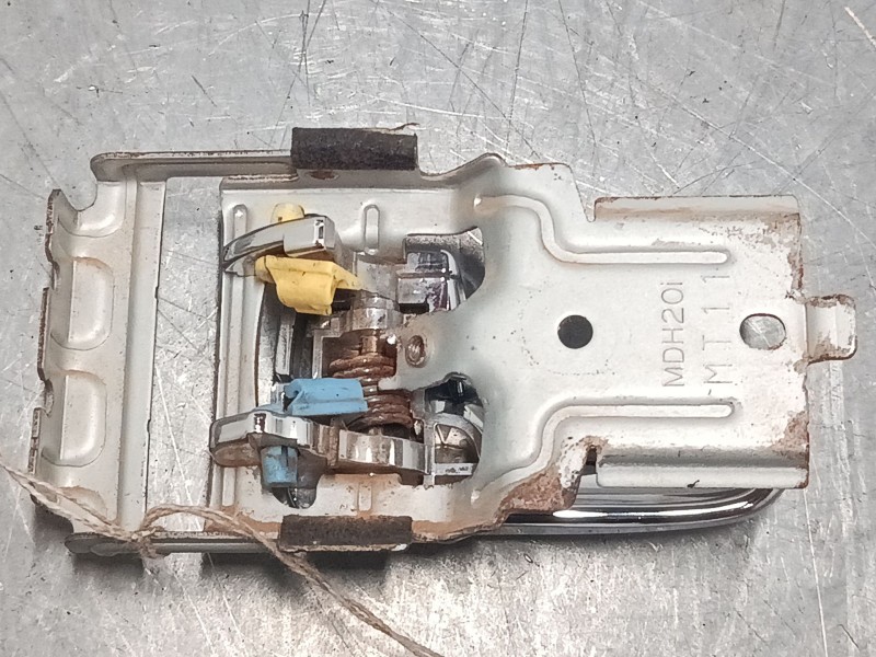 Recambio de maneta interior puerta delantera izquierda para mazda mx-5 ii (nb) 1.8 16v (nb8c) referencia OEM IAM   