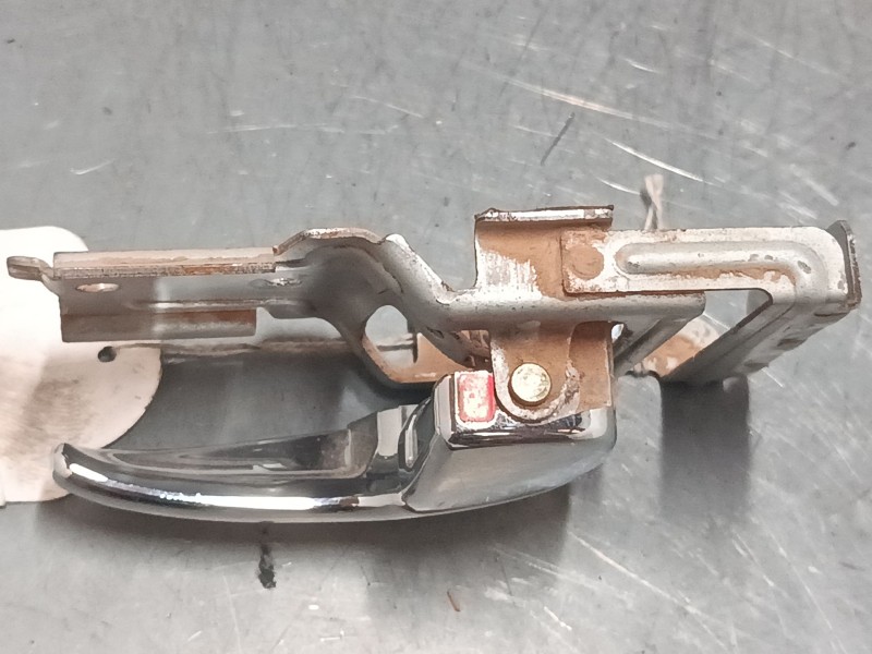 Recambio de maneta interior puerta delantera izquierda para mazda mx-5 ii (nb) 1.8 16v (nb8c) referencia OEM IAM   