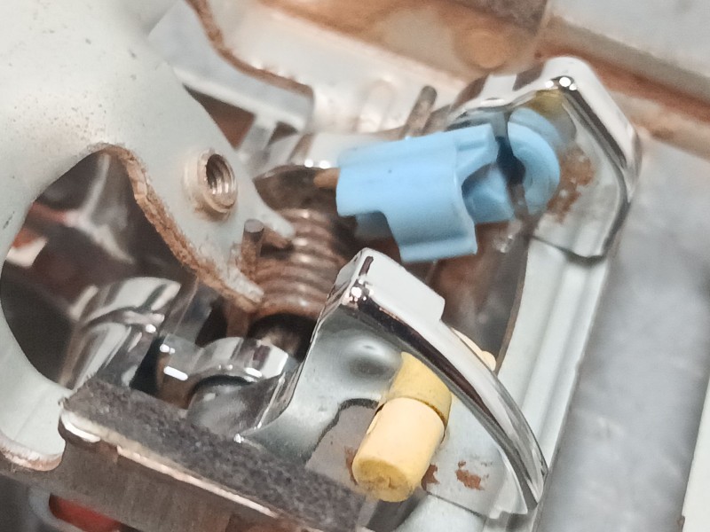 Recambio de maneta interior puerta delantera izquierda para mazda mx-5 ii (nb) 1.8 16v (nb8c) referencia OEM IAM   