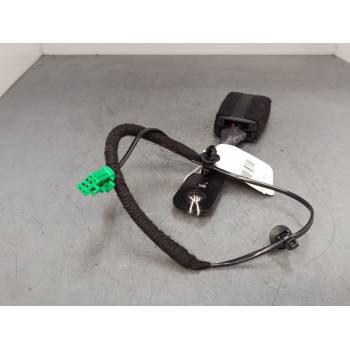 ANCLAJE CINTURON DELANTERO DERECHO 