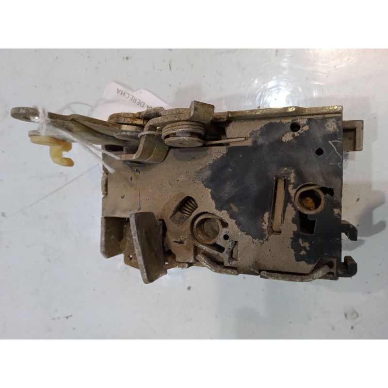 Recambio de cerradura puerta trasera derecha para peugeot 205 i (741a/c) 1.0 referencia OEM IAM   