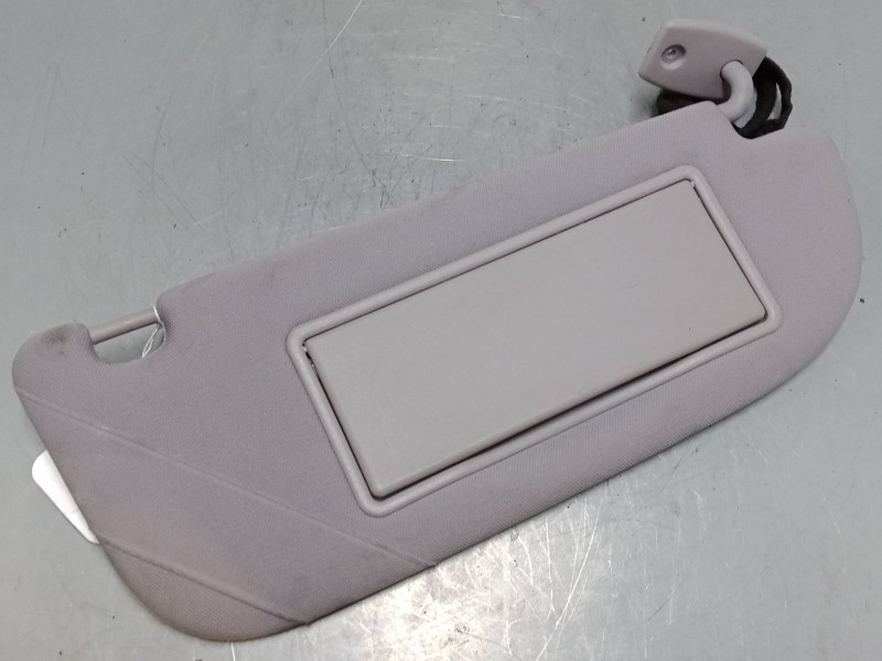 Recambio de parasol derecho para peugeot 607 (9d, 9u) 2.2 hdi referencia OEM IAM    Recambio de parasol derecho para peugeot 607 (9d, 9u) 2.2 hdi referencia OEM IAM