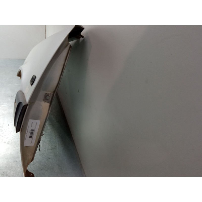 Recambio de aleta delantera izquierda para renault express furgoneta/monovolumen (f40_, g40_) 1.6 d (f404) referencia OEM IAM    Recambio de aleta delantera izquierda para renault express furgoneta/monovolumen (f40_, g40_) 1.6 d (f404) referencia OEM IAM