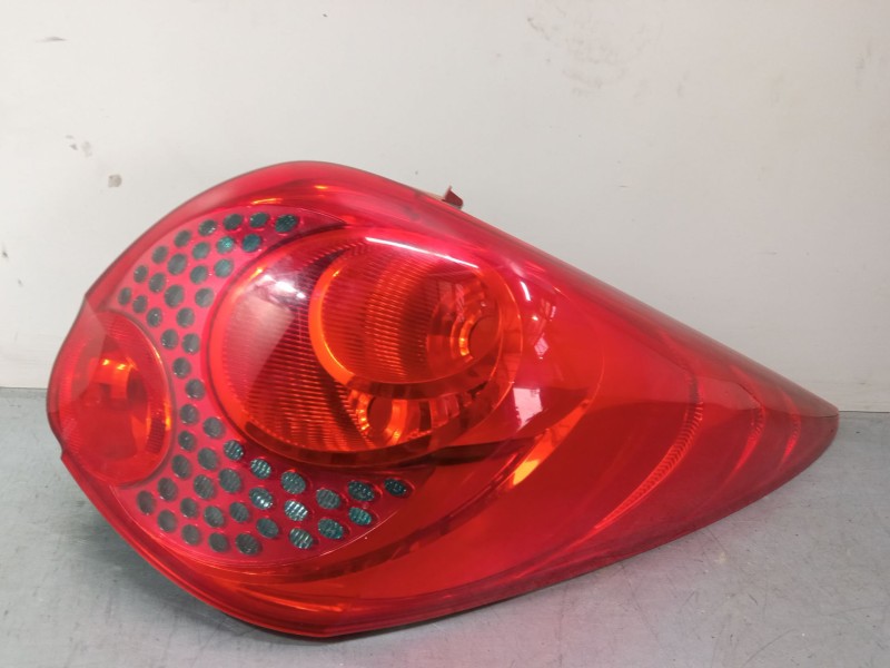 Recambio de piloto trasero derecho para peugeot 207 sw (wk_) 1.6 hdi referencia OEM IAM    Recambio de piloto trasero derecho para peugeot 207 sw (wk_) 1.6 hdi referencia OEM IAM