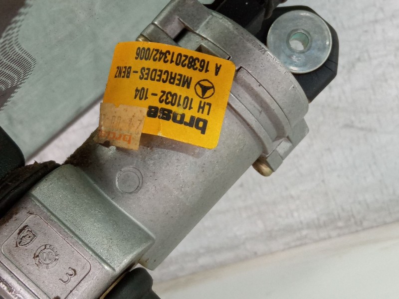 Recambio de luna maletero izquierda para mercedes-benz clase m (w163) ml 55 amg (163.174) referencia OEM IAM 1638201342  CON MOT Recambio de luna maletero izquierda para mercedes-benz clase m (w163) ml 55 amg (163.174) referencia OEM IAM 1638201342  CON MOT