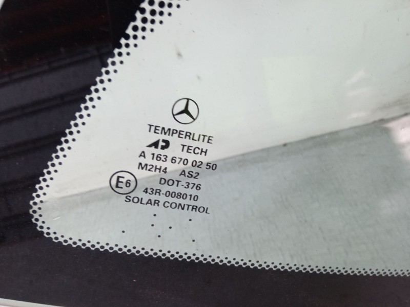 Recambio de luna maletero derecha para mercedes-benz clase m (w163) ml 55 amg (163.174) referencia OEM IAM    Recambio de luna maletero derecha para mercedes-benz clase m (w163) ml 55 amg (163.174) referencia OEM IAM