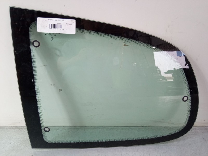 Recambio de luna trasera derecha para peugeot 206 hatchback (2a/c) 1.9 d referencia OEM IAM    Recambio de luna trasera derecha para peugeot 206 hatchback (2a/c) 1.9 d referencia OEM IAM