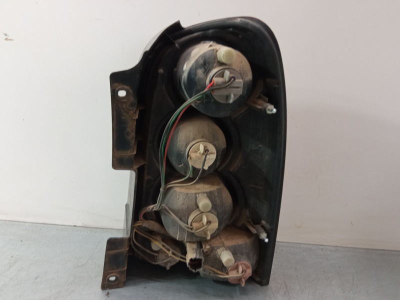 Recambio de piloto trasero izquierdo para ssangyong rexton / rexton ii (gab_) 2.7 xdi referencia OEM IAM    Recambio de piloto trasero izquierdo para ssangyong rexton / rexton ii (gab_) 2.7 xdi referencia OEM IAM